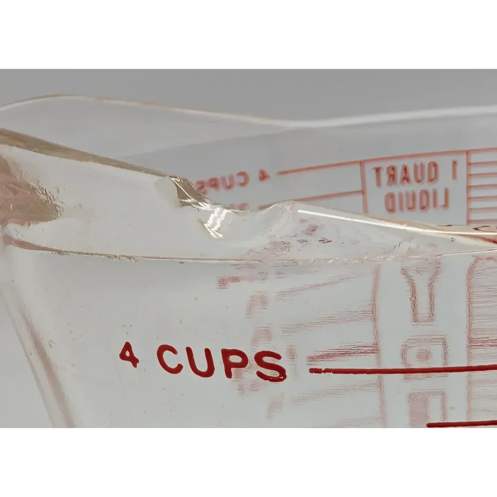 2 PYREX Glass Measuring Cups - VTG 4 Qt 